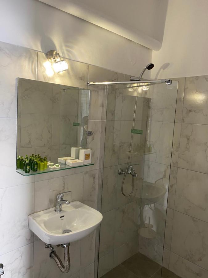 Central Areopolis Rooms 阿里奥波利斯 外观 照片